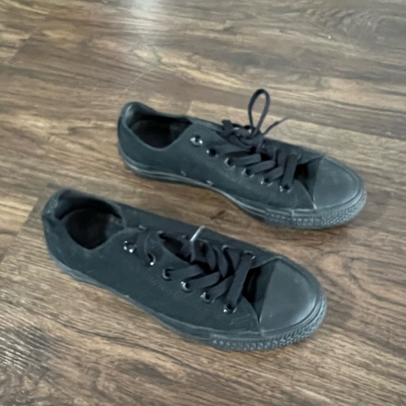 Black Converse Womens size 6.5 US - Picture 3 of 3